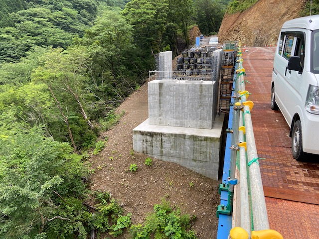 鉄筋橋台・とも丸*